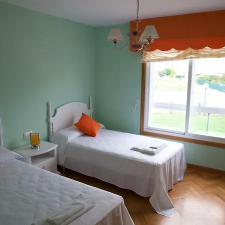 Сasa de vacaciones Casa En Perbes Mino *